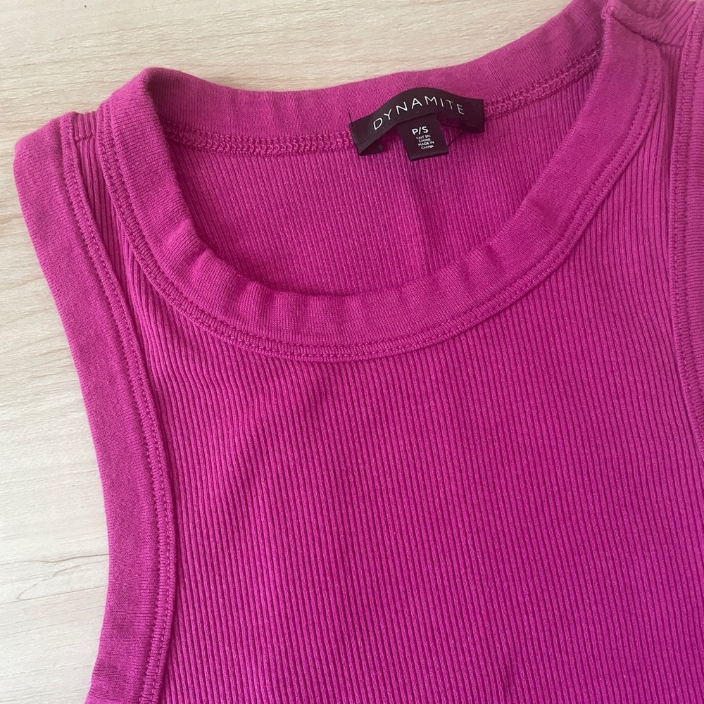 Pink Tank - Picture 3 of 6